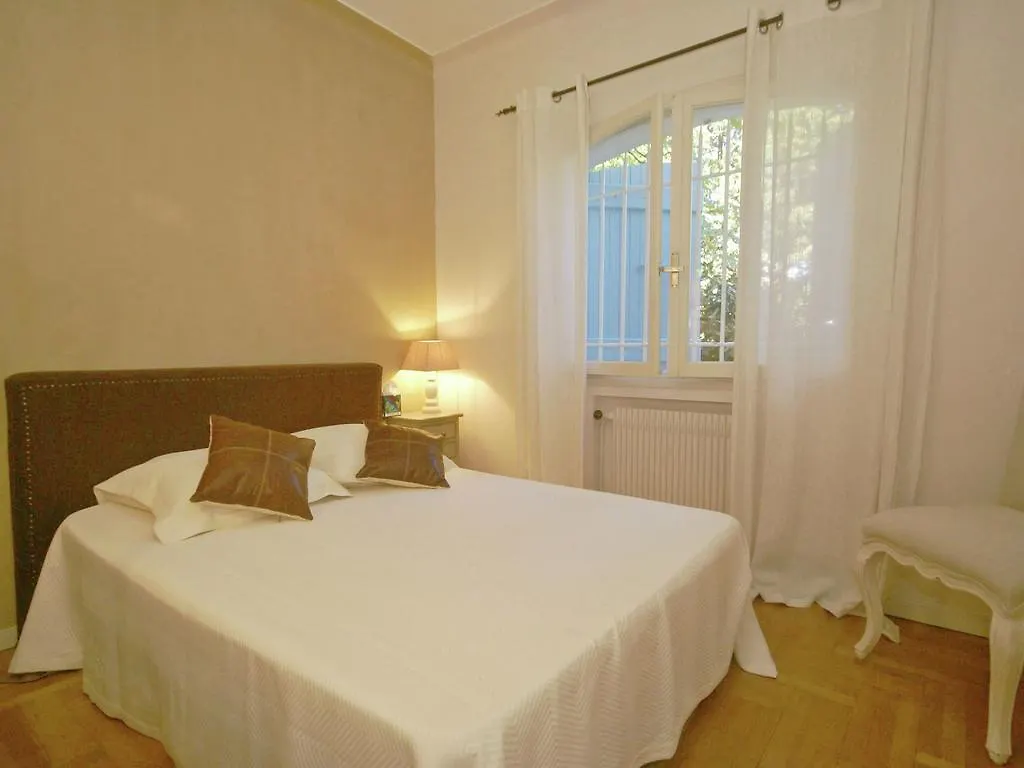 Modern Holiday Home With Private Garden 0*, Saint-Tropez France